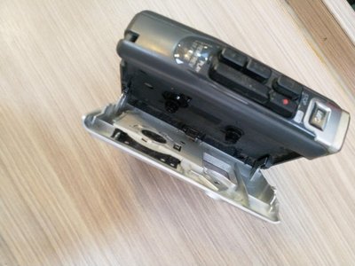 國際牌 Panasonic RQ-L11 卡帶播放器 可錄音 密錄機 隨身聽錄音機 RQ-L11 使用零件機 未測故障