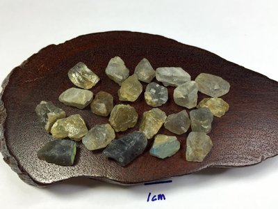 【Texture & Nobleness 低調與奢華】礦物展區 原礦 標本 -拉長石-13.14克
