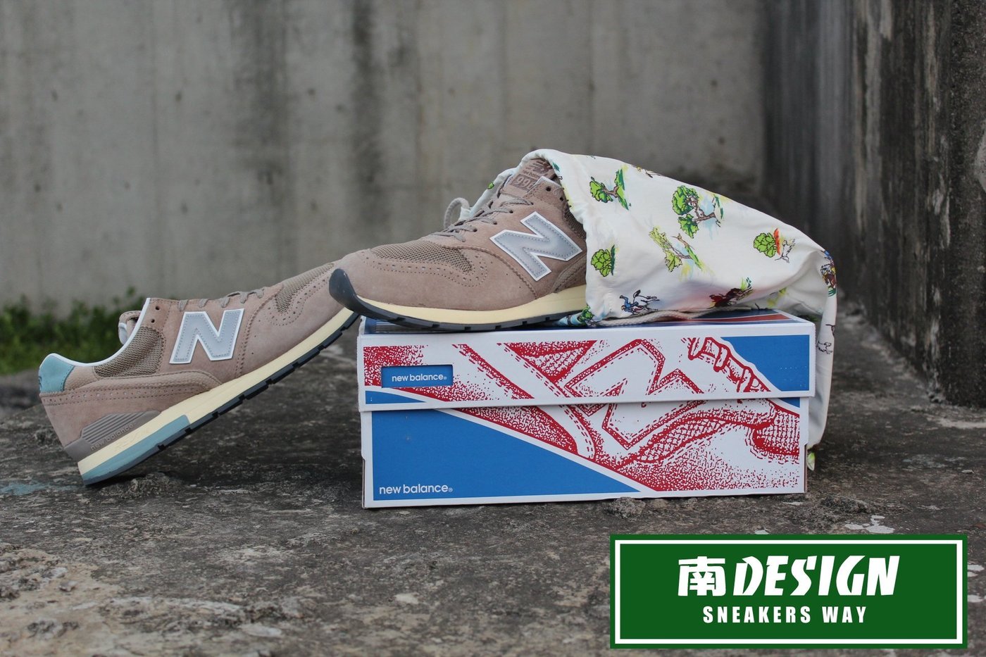 南◇現INVINCIBLE x New Balance 996 MRL996IN 灰藍牛津雕花附防塵袋