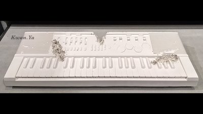 Daniel Arsham FUTURERELIC KEYBOARD 未來遺跡 電子琴 當代藝術 藝術 小泉悟 空山基