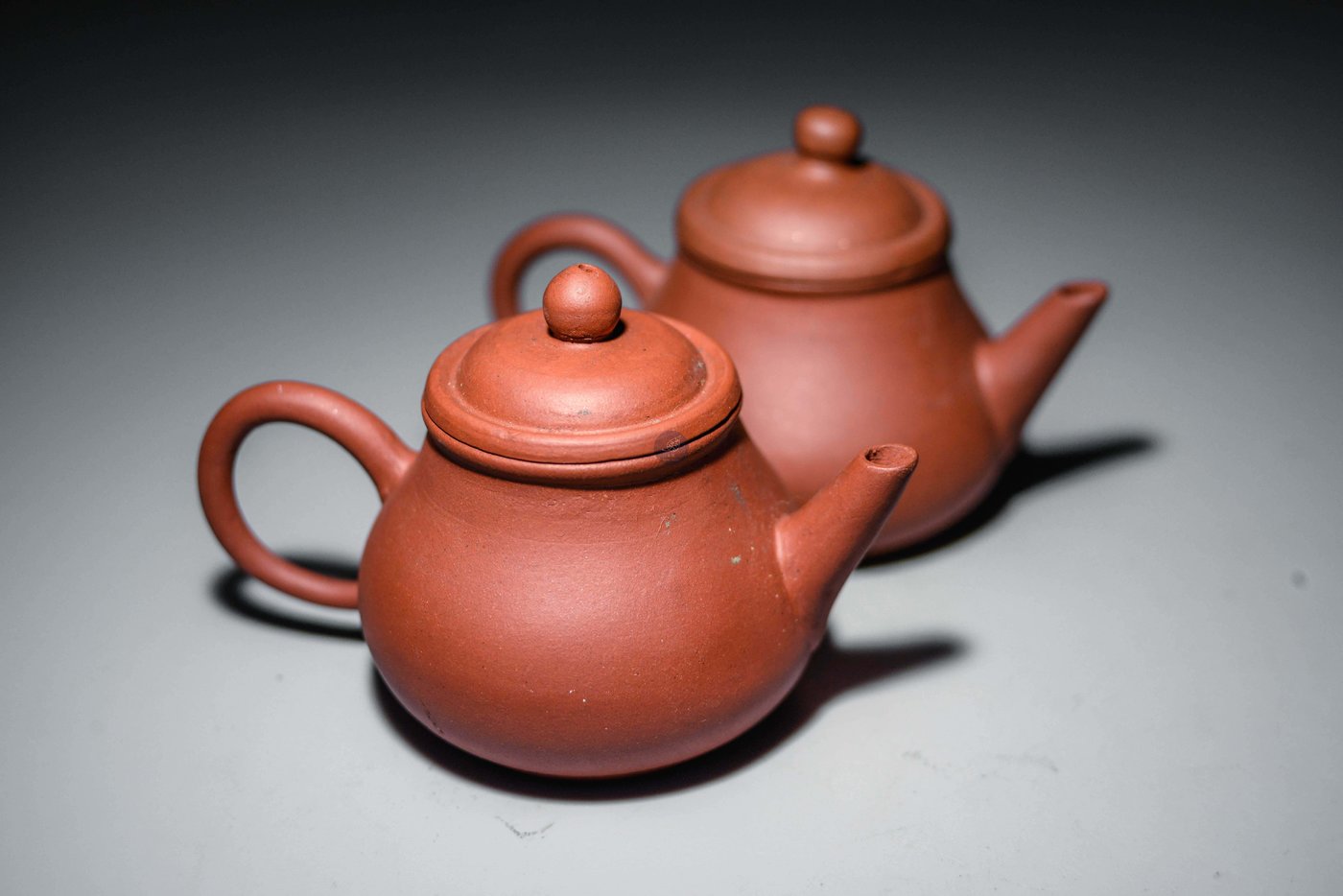 柔らかな質感の ♢中国 紫泥 茶壺 古玩 宜興窯？アンティーク 骨董品