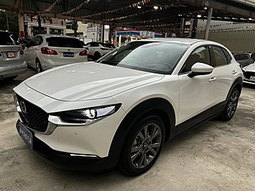 2024年款 Mazda CX30 20S Signature 2.0 白