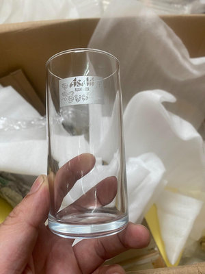 日本進口日本產中古vintage朝日asahi收藏款印花銀標無鉛玻璃杯啤酒杯扎啤杯透明水杯子果汁飲料杯中號，口徑5.5cm高11cm， 有兩只。