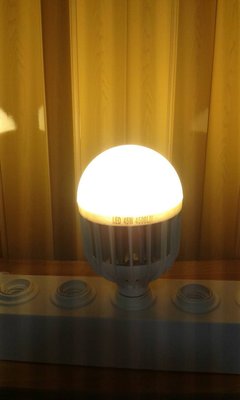 LED燈泡45W白色
