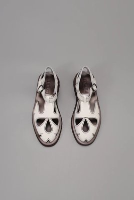 【現貨免運】西班牙設計感HEREU秋季包頭瑪麗珍涼鞋女真皮平底鏤空羅馬鞋
