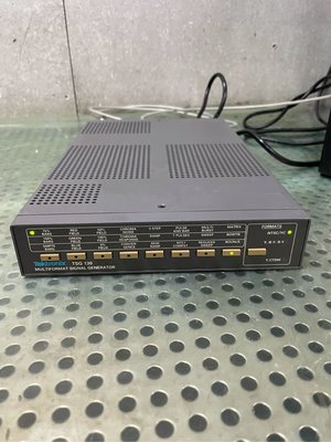 Tektronix TSG130A Multiformat Signal Generator視頻信號產生器(示波器)