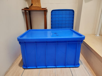 二手藍色物料盒大號收納儲物箱含蓋子/周轉箱/搬運箱/塑膠收納箱含蓋子