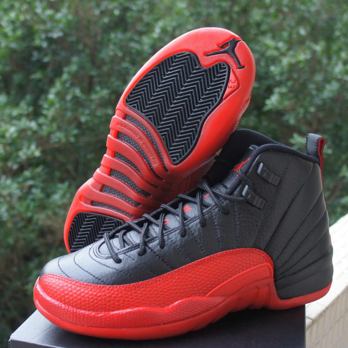 6Y 24 女大童Nike Air Jordan 12 Retro Flu Game 黑紅153265002 GS