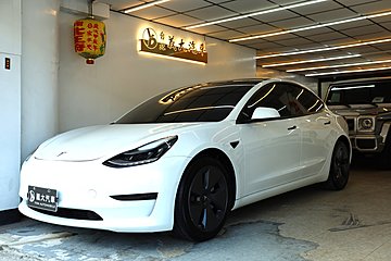 【義大】2021年式 Tesla Model 3 僅跑6萬公里 附第三方認證