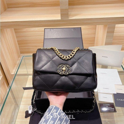 熱賣精選直出2023上新新款折疊禮盒包裝 Chanel 19 Chanel 19 手提包小羊皮斜挎包女士手提包真皮女包單肩包米色 26cm 新品上市