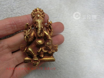密宗尼泊爾象鼻財神黃銅小佛像擺件銅佛手把件口帶佛古玩銅器銅件