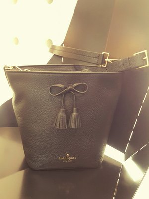 [RainDaniel] KATE SPADE New York Vanessa bucket bag荔枝紋皮革水桶包