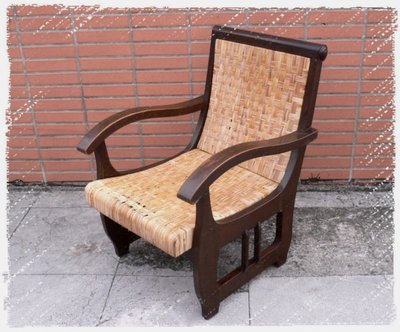 ^_^   多   桑     台 灣 老 物 私 藏 ----- 籐製老味的台灣老烏心石木椅