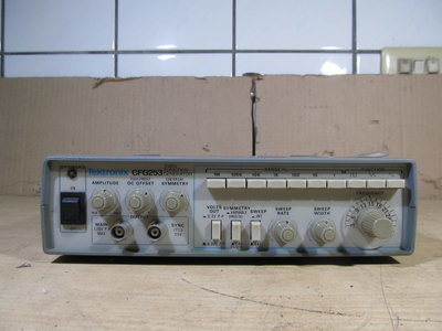 TEKTRONIX CFG253 3MHz 信號產生器