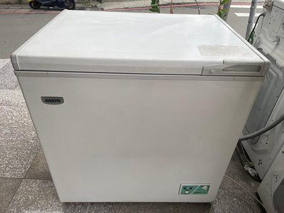 全誠家電---(3)中古三洋(200L）2.1尺上掀式冷凍櫃.桃園中壢二手家電