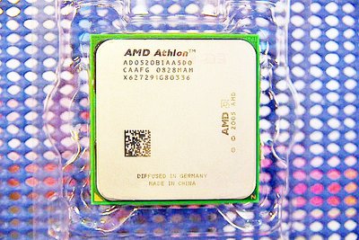 雙核AMD Athlon 64 X2 5200B ADO520BIAA5DO AM2腳位 C123