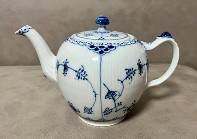 皇家哥本哈根 半蕾絲咖啡壺 茶壺