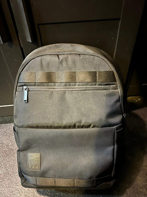 二手 Samsonite RED 新秀麗 外商背包 大容量 15.6吋筆電包 背包