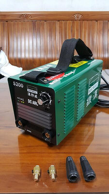 【優質五金】新型綠色款 漢特威 S200(DC) 110V/220V自動變換 可焊4.0焊條 變頻式電焊機 防電擊