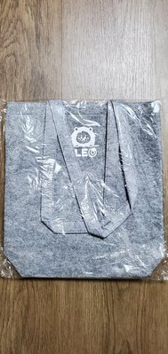 全新  第一銀行   ILEO數位帳戶小粉獅 文青毛氈 提袋  尺寸:34 x 31x 8.cm