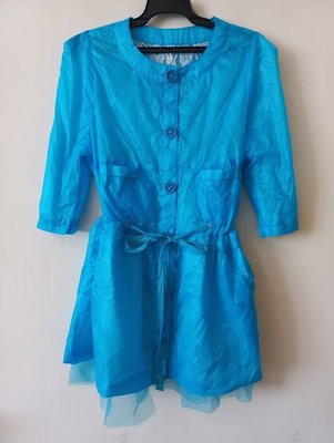 水藍色拼接網紗蕾絲緹花內襯綁帶外套薄款風衣洋裝