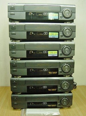 【小劉2手家電】內部少用九成新的 SONY  VHS放影機,SLV-P100,M36型,送萬用遙控器,故障機也可修理!