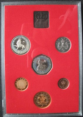 幕司收藏屋~英國1981年北愛爾蘭PS精制6枚套銅鎳幣原包裝帶廠徽 免運