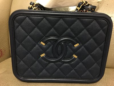 全新Chanel 深藍色 Vanity case 復古荔枝皮化妝包 網美包 21公分 現貨