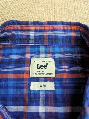 美國品牌 Lee 藍色紅色白色長袖格子襯衫 修身襯衫 L號