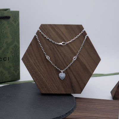 Gucci 古馳 互扣式 G 心形 珍珠母琺瑯項鏈-  - -  帶鋼印編碼刻字- 全套包裝（手提袋、防塵袋 NO2319