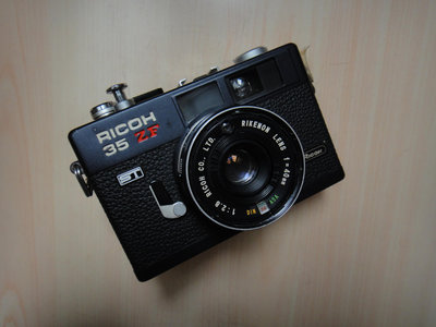 【康泰典藏】RICOH 35 ZF 黑色底片相機~隨買隨拍~NIKON.CANON.SONY 玩家可參考