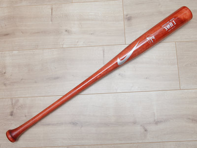 2016 北海道火腿鬥士 時期 陽岱鋼 NIKE DIAMOND ELITE NPB 認證 楓木 木棒 球棒 紅色