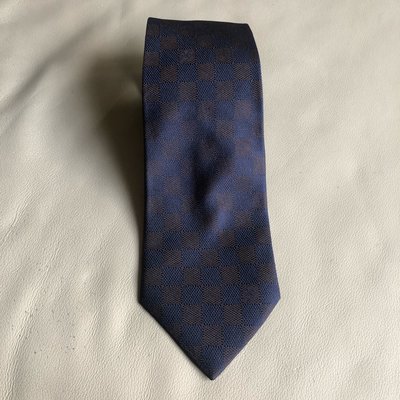[品味人生2]保證正品 Louis Vuitton LV 藍黑  經典格紋 領帶