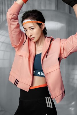 【豬豬老闆】ADIDAS 珊瑚橘 外套 連帽 寬版 可拆式 休閒 運動 訓練 女款 GT4405