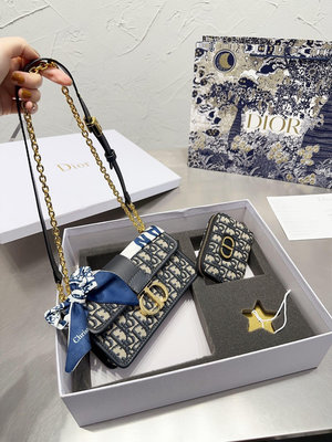 【全球優品滙】Dior套盒來咯 回饋老顧客你們無限回購的蒙田包 21*12cm還贈送了一枚錢包 很方便呢 NO133314