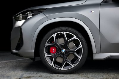 【樂駒】BMW U11 U10 M Sport 前四後單 煞車系統 紅色卡鉗 改裝升級 制動