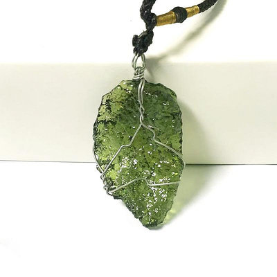外貿亞馬遜熱銷捷克隕石吊墜 飾品項鏈毛衣鏈掛件綠玻璃隕石