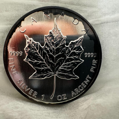 【污漬無劃痕無磕碰】加拿大1988楓葉銀幣1盎司首發年份少女