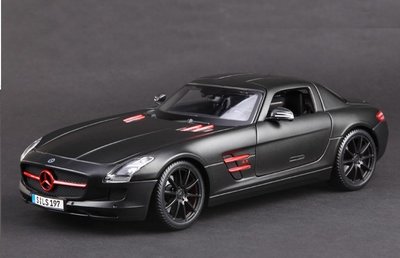 賓士 Mercedes-Benz SLS 酷黑色 FF5536196 1:18 合金車 模型  預購 阿米格Amigo