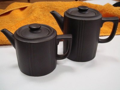 宜興紫砂 早期壺 黑鐵砂直筒(黑柱)壺 一對《特價只給第一標》