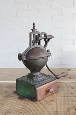1890s法國Mutzig Framont 鑄鐵老磨豆機/古董磨豆機 (01_D-11-2)【小學樘_歐洲老家具】