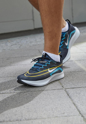 專櫃貨nike Zoom Fly 4 黑藍黃 緩震碳板馬拉松男跑步鞋