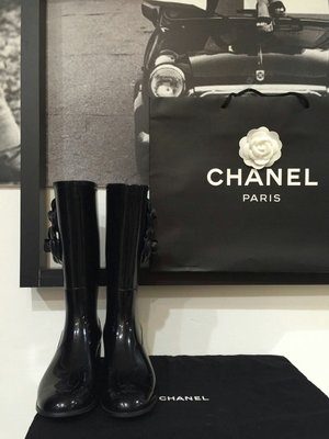 Chanel 雨靴山茶花款37號
