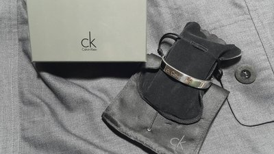 57.九成新【CK Calvin Klein Hook 】簡約設計師 CK手環 -XS (重新保養過)
