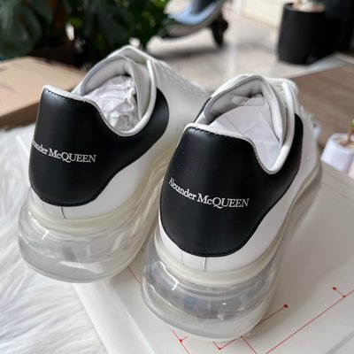 ♚KK SHOP♚Alexander McQueen MCQ 氣墊黑尾麥昆鞋