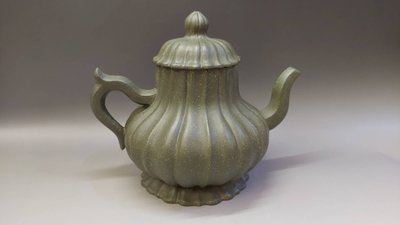 菲買不可 紫砂壺早期壺—綠泥酒器筋紋壺