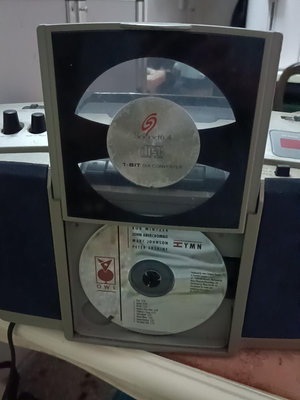 老式CD錄音機收音機，三機一體，如圖