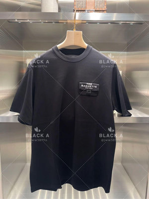 【BLACK A】FENDI by Marc Jacobs 23夏季聯名系列 男裝 黑色Baguette口袋短袖T恤 價格私訊
