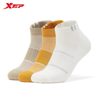三雙裝 | 高彈性 輕薄透氣材料 運動襪子 男襪 夏季棉襪 舒適透氣散熱跑步襪男生短襪