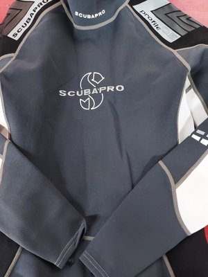 潛水衣--SCUBAPRO PROFILE 0.5MM 防寒衣